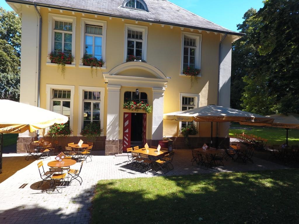 Hotel Villa Wirtshaus Koepenick Hofgeismar Exterior foto